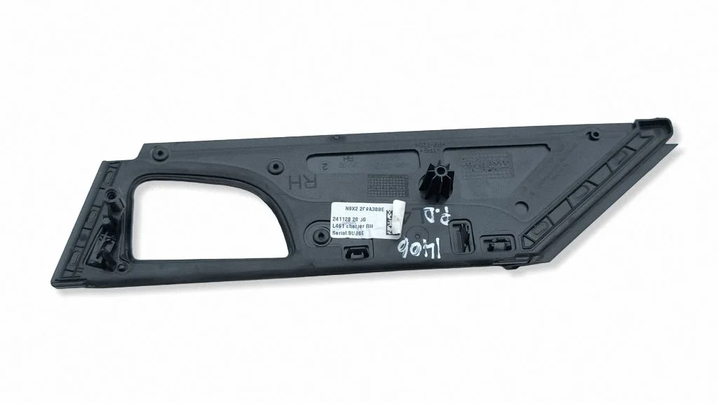 Priekšējais aizvēršanas rokturis / apdare N9X2209A38BE