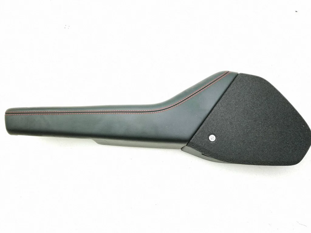 Front door interior handle trim 197739782