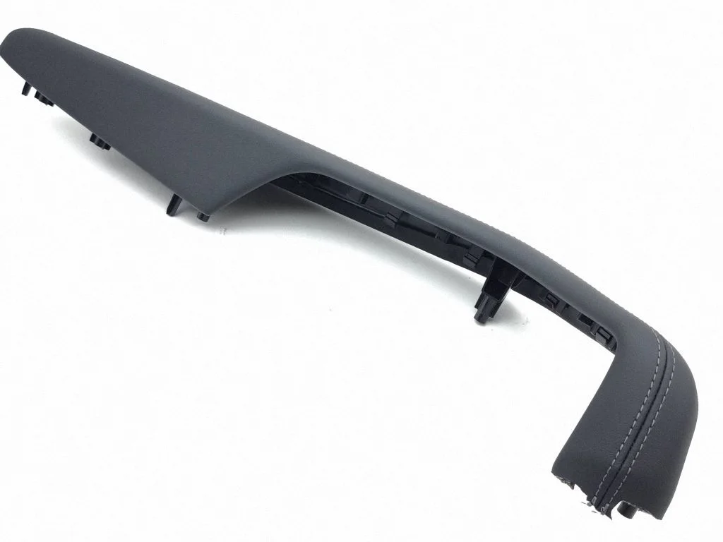 Front door interior handle trim – Audi A5 (2024-)