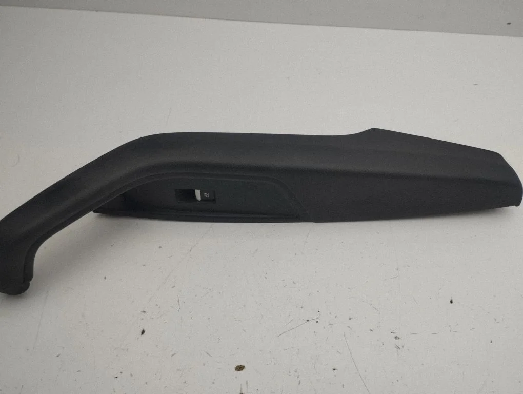 Front door interior handle trim – Audi A5 (2016-2024)