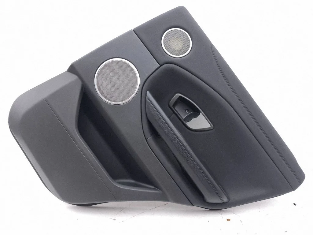 Tagumiste uste sisevooder BJ3225568A
