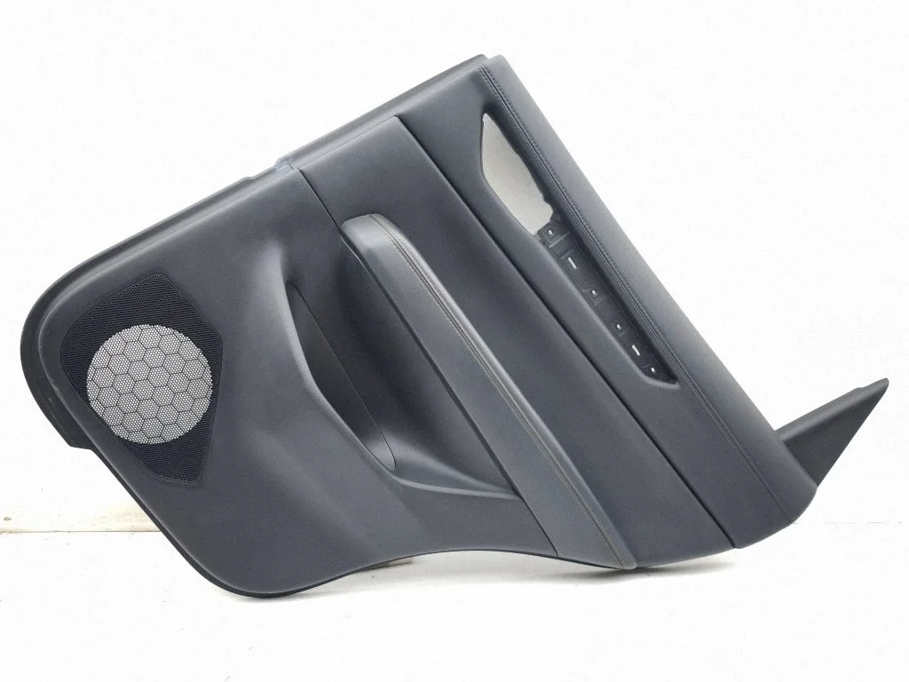 Tagumiste uste sisevooder KB8C6853X