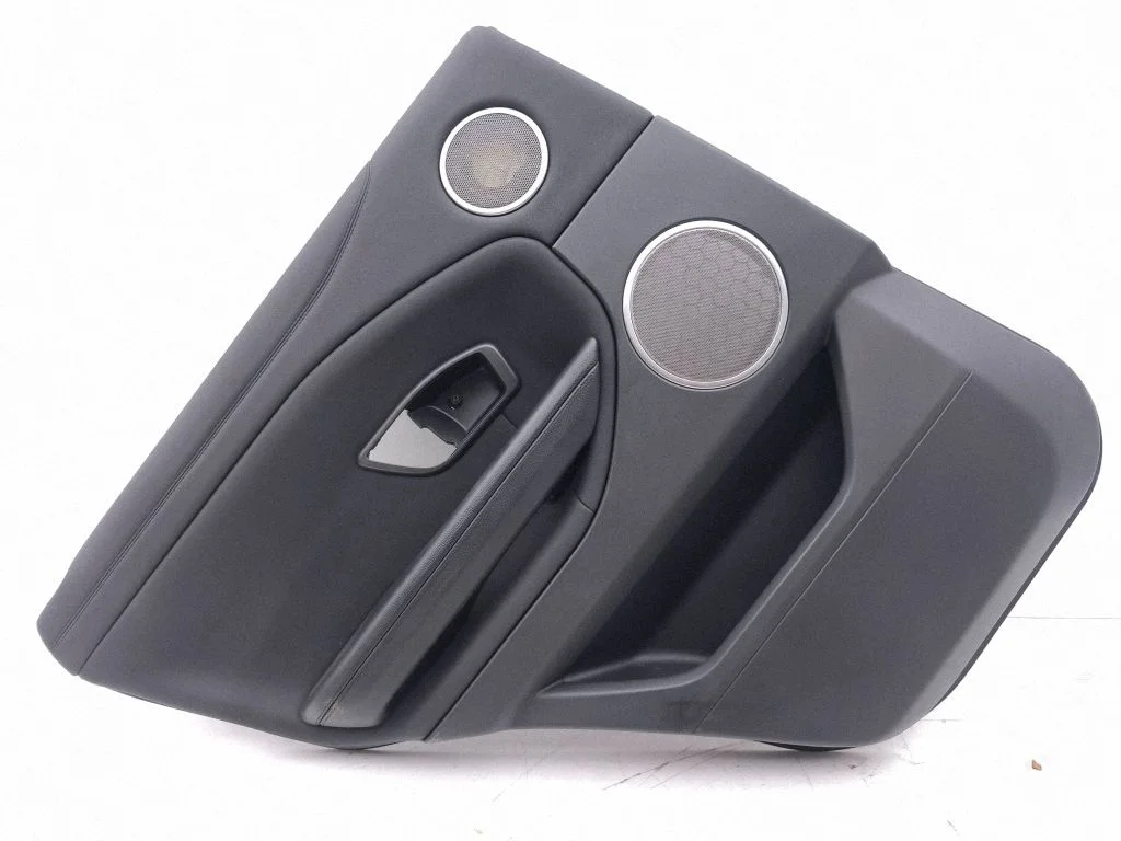 Tagumiste uste sisevooder BJ3225569A
