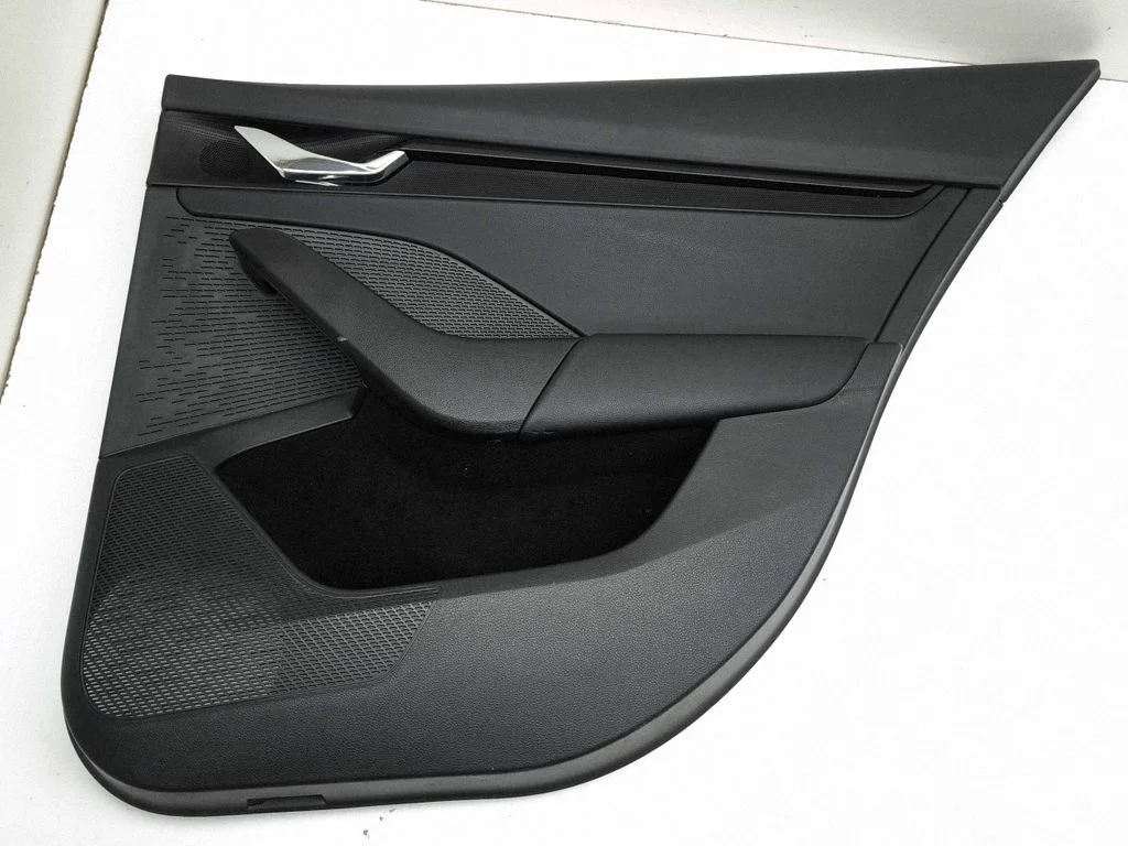 Rear door card panel trim – right
