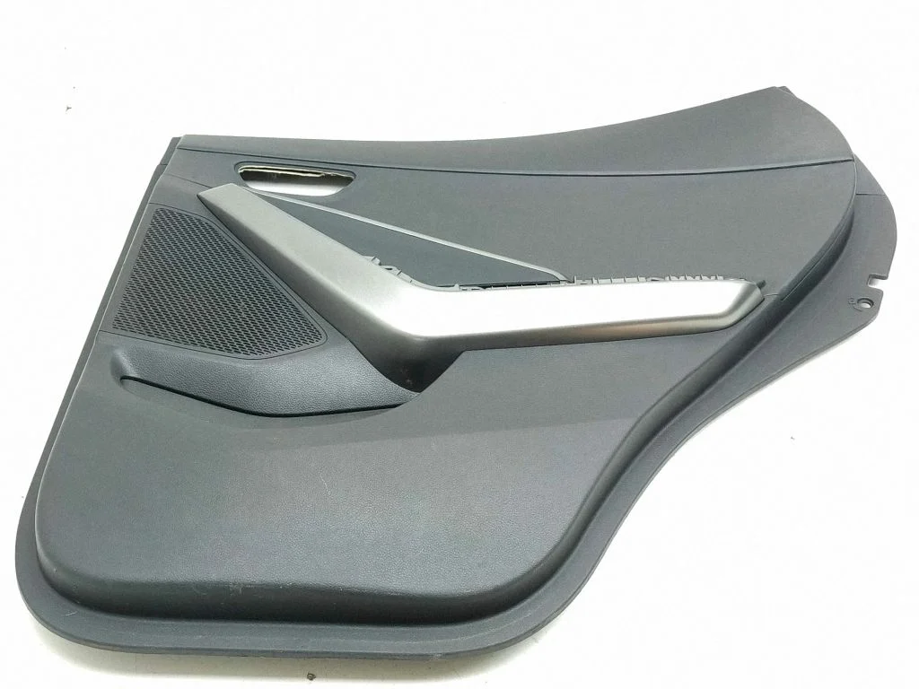 Rear door card panel trim – Hyundai Santa Fe (2013-2017)