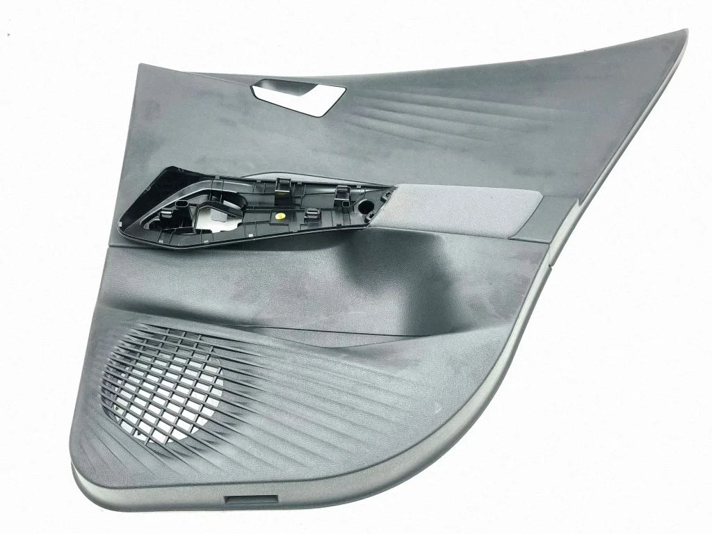 Rear door card panel trim – right