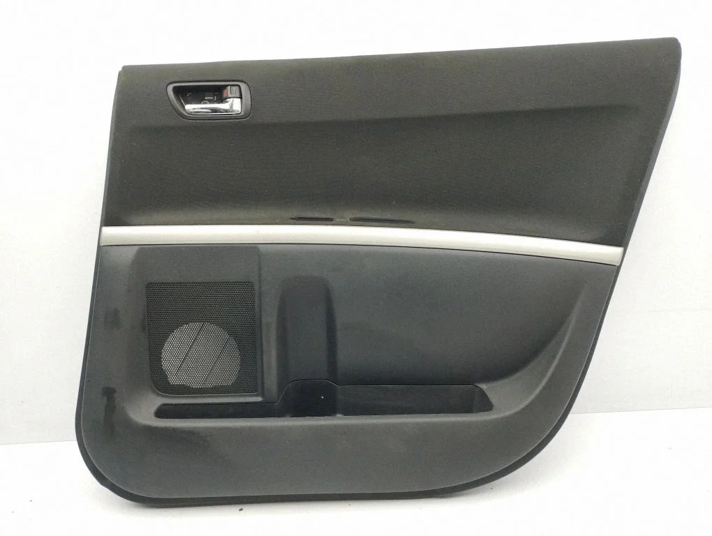 Rear door card panel trim – right
