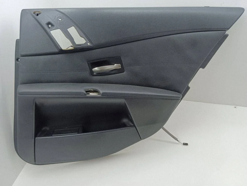 Rear door card panel trim E345962