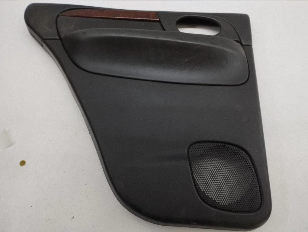 Rear door card panel trim 15852110