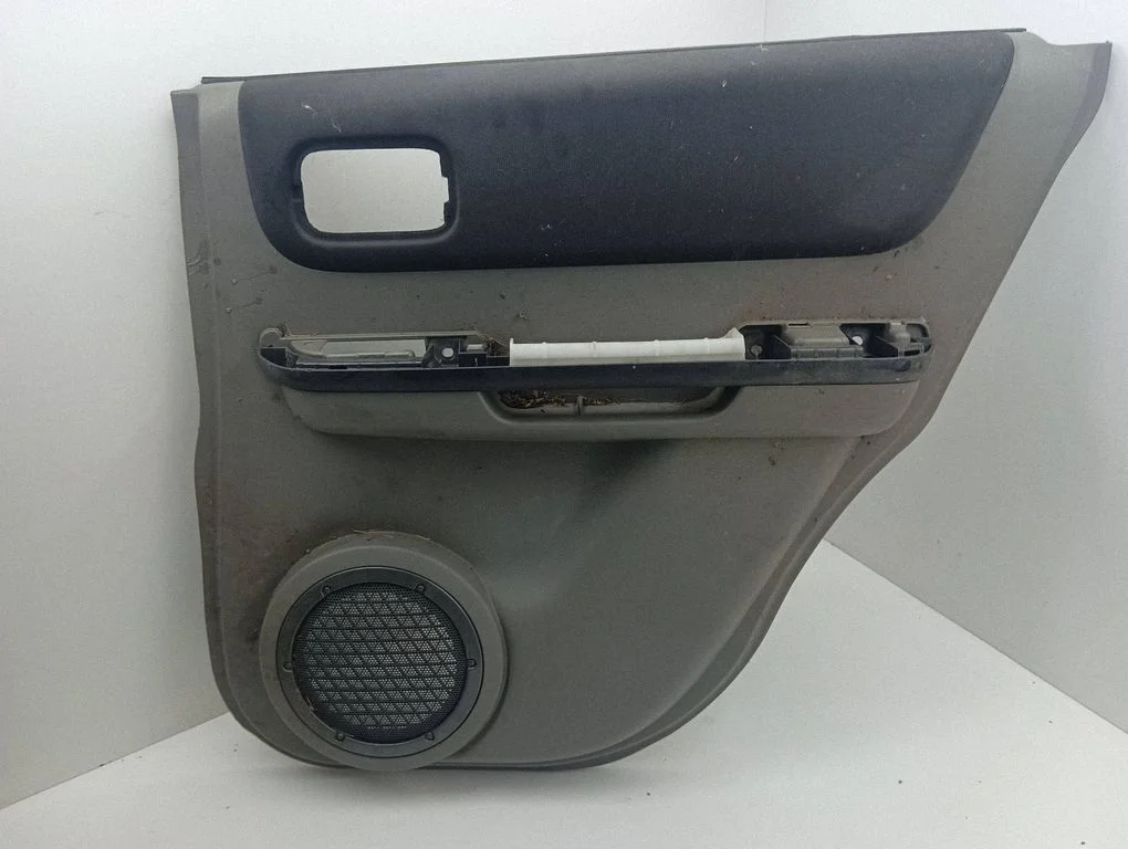 Rear door card panel trim 829508H701