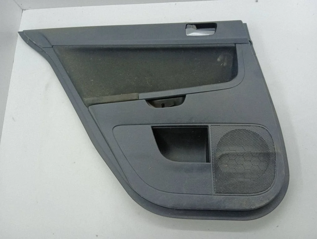 Tagumiste uste sisevooder – Mitsubishi Lancer Evolution X (2008-2014)