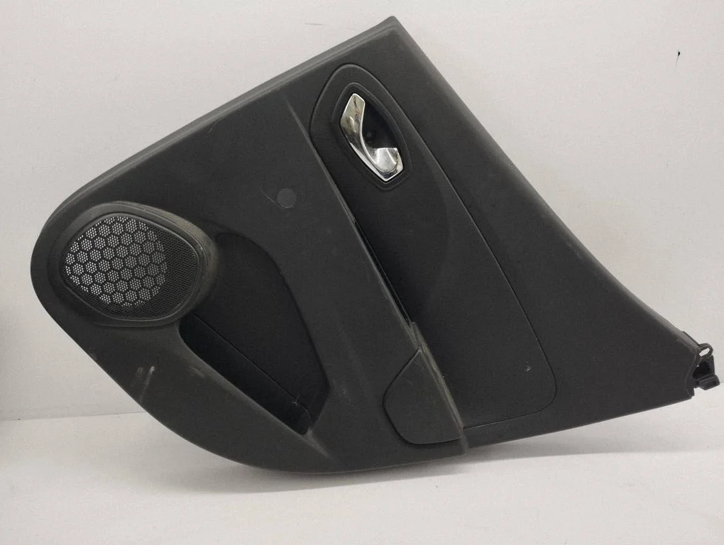 Rear door card panel trim 829A07547R