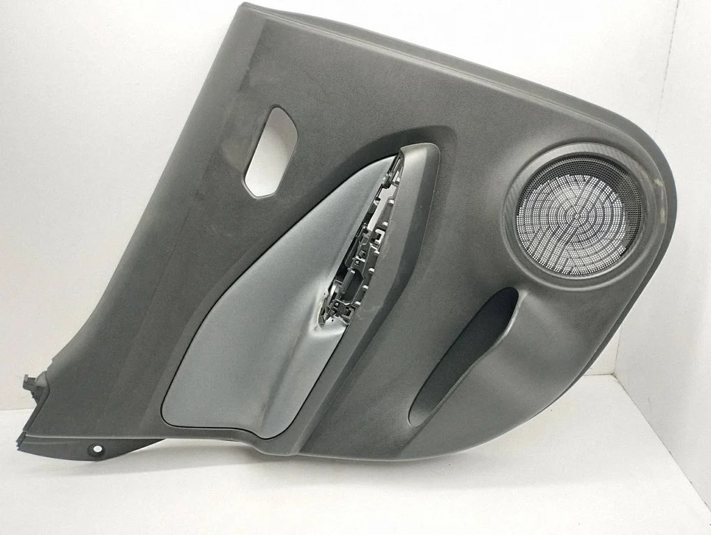 Rear door card panel trim – Nissan Juke II F16 (2019-)
