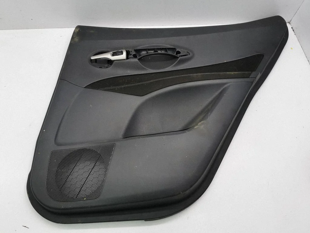 Rear door card panel trim 6778702010