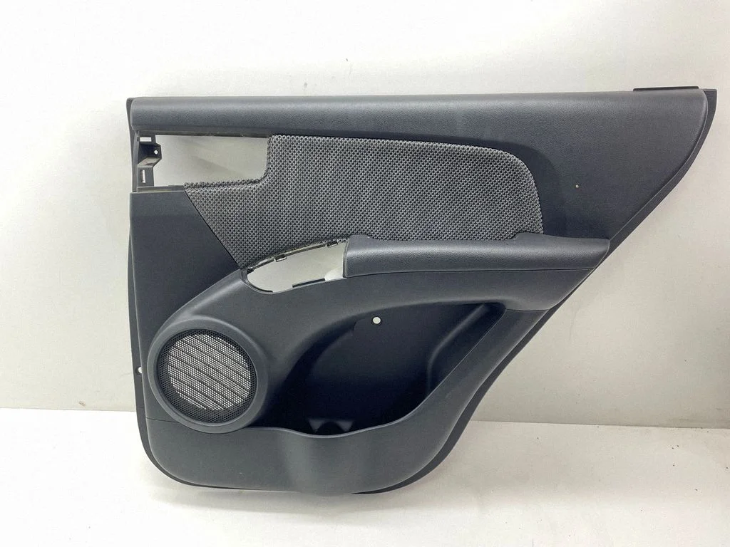 Rear door card panel trim 833251F000