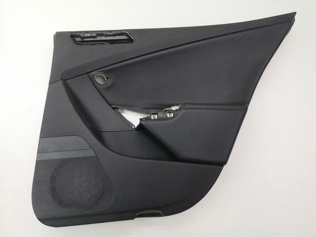 Rear door card panel trim 19701112129