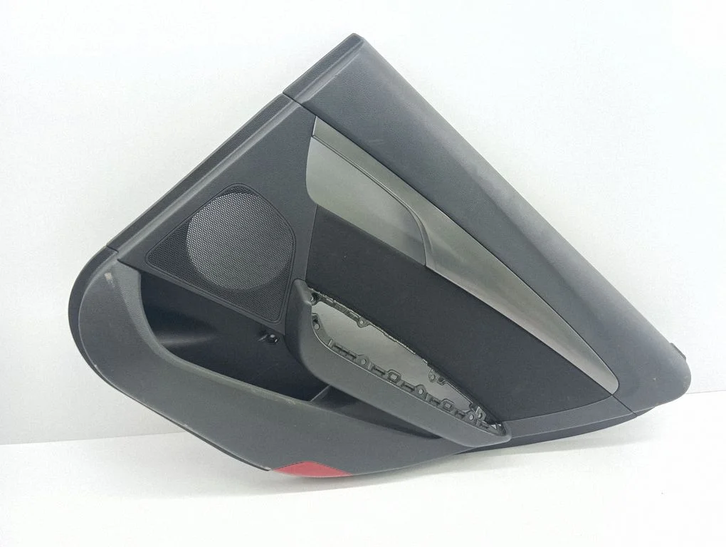 Rear door card panel trim 833203Z000