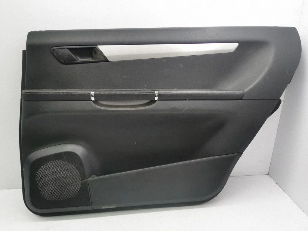 Rear door card panel trim 282403A1