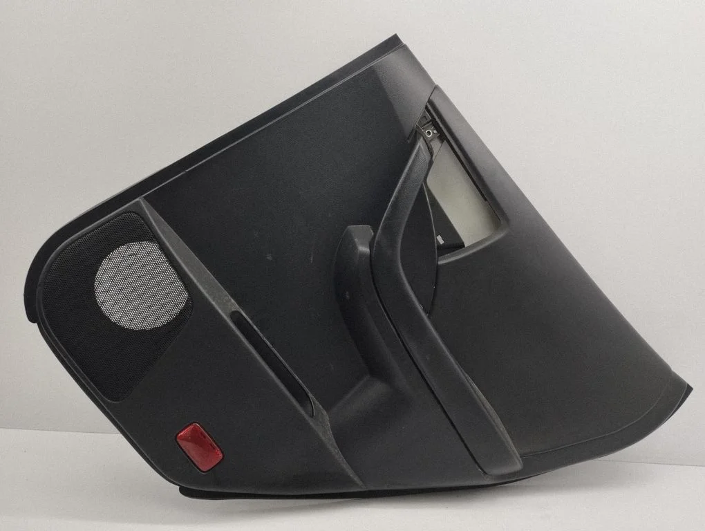 Tagumiste uste sisevooder 829001CB402