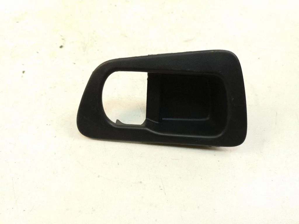 Rear door handle trim 82682JD00A