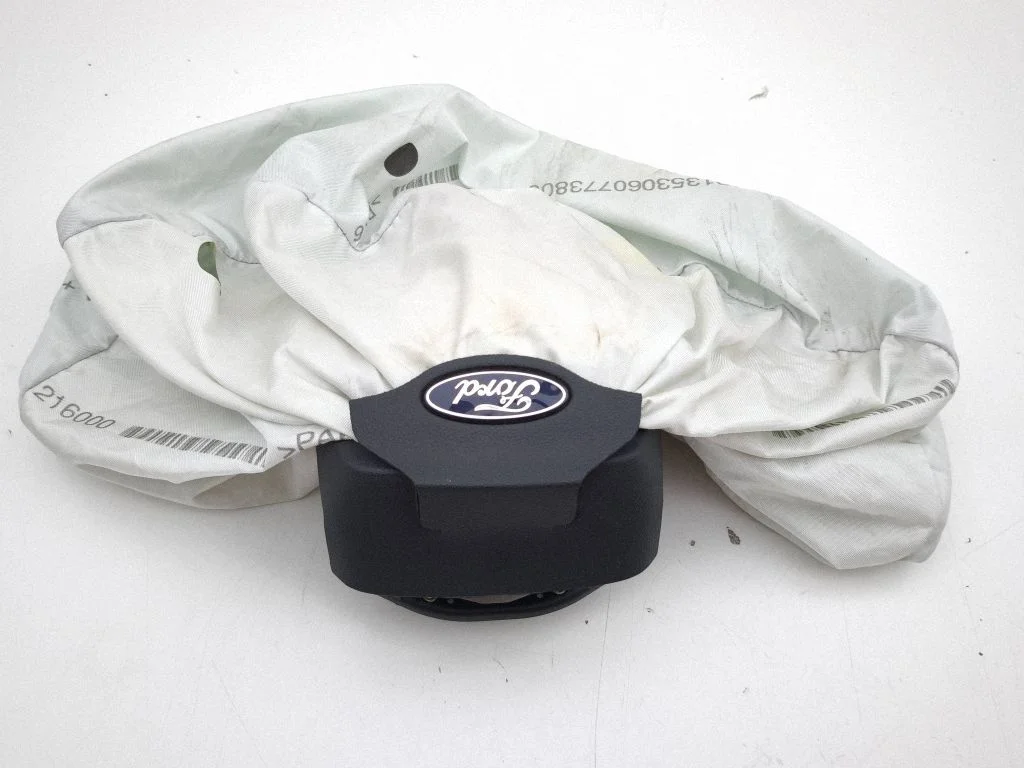 Steering wheel airbag 0589P1000970
