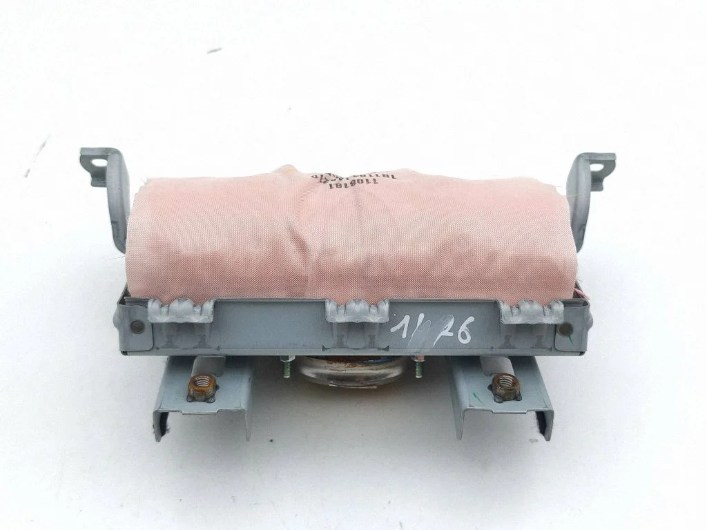 Passenger airbag – Lexus IS III XE30 (2013-2020)