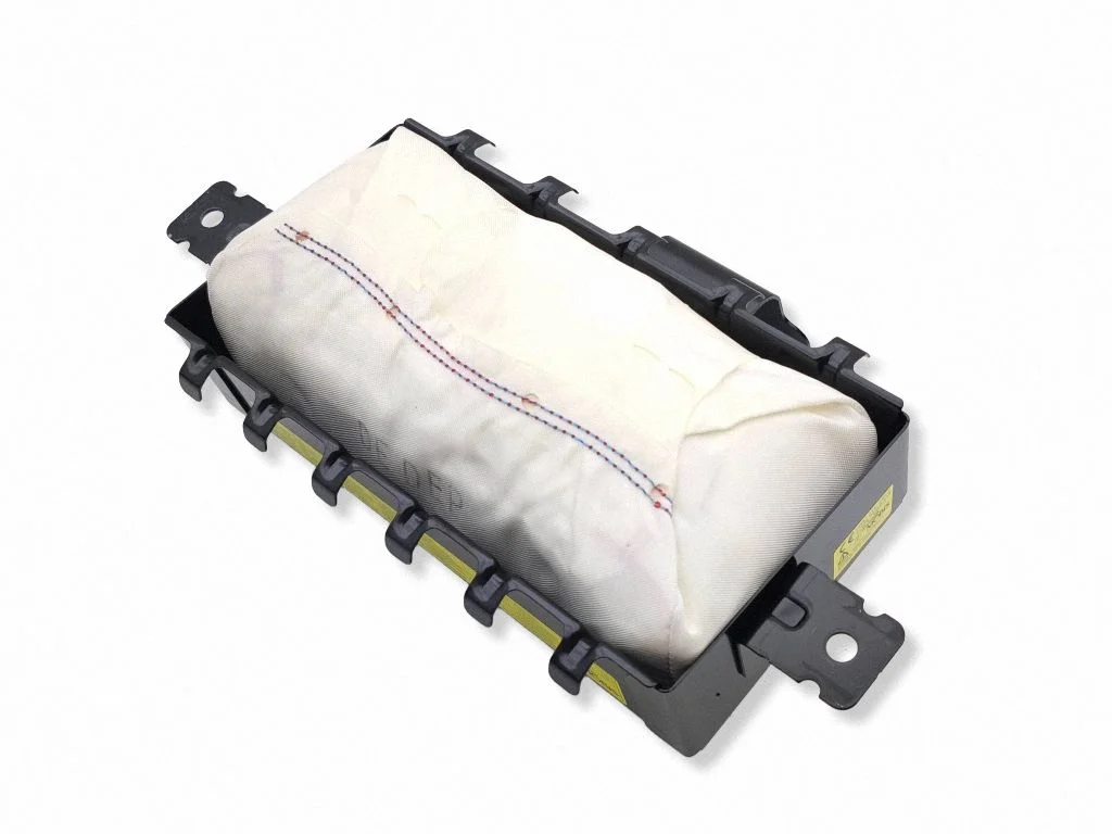 Passenger airbag 0499P1000032