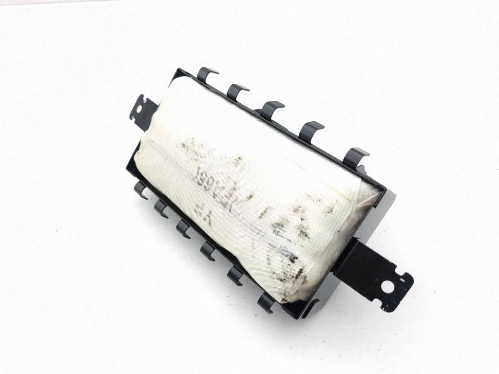 Passenger airbag – KIA Optima (2010-2015)