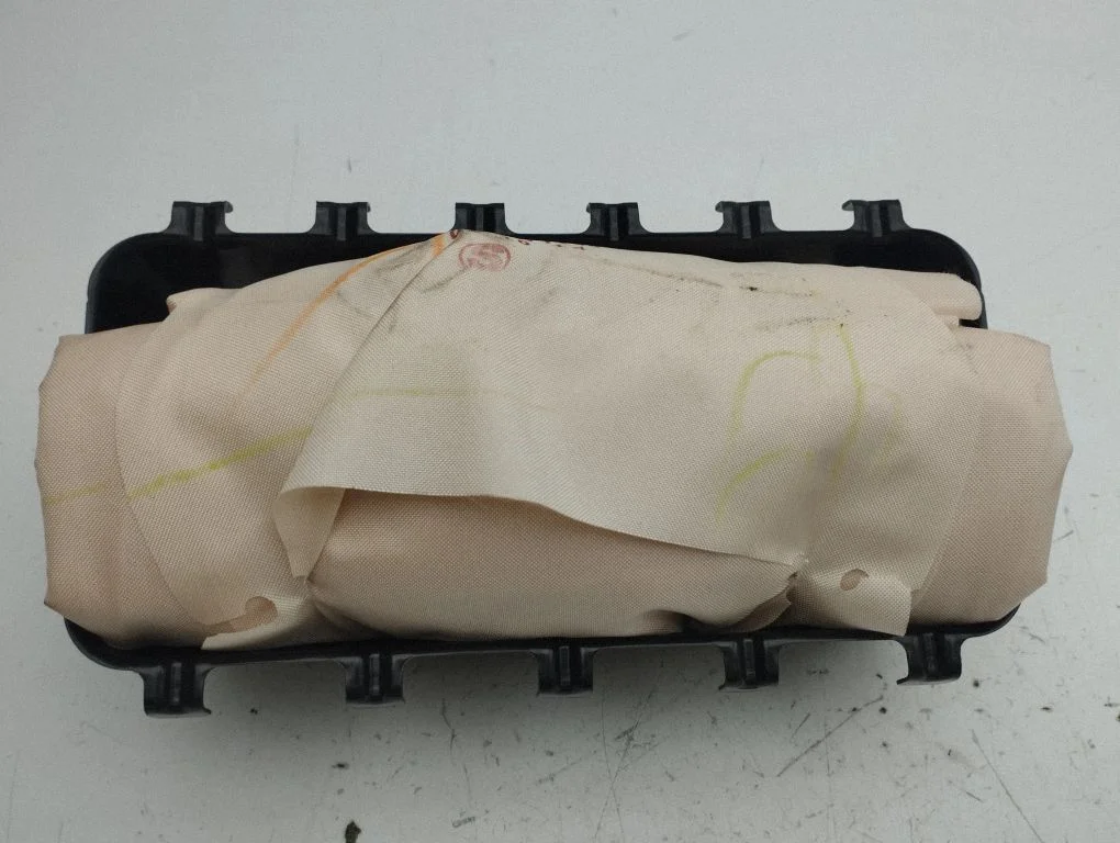 Passenger airbag – Jeep Grand Cherokee (2010-2021)