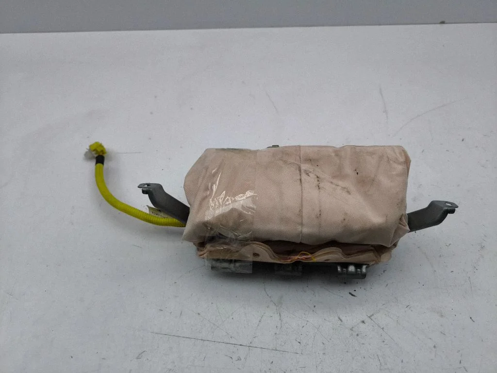 Passenger airbag 821400D050B
