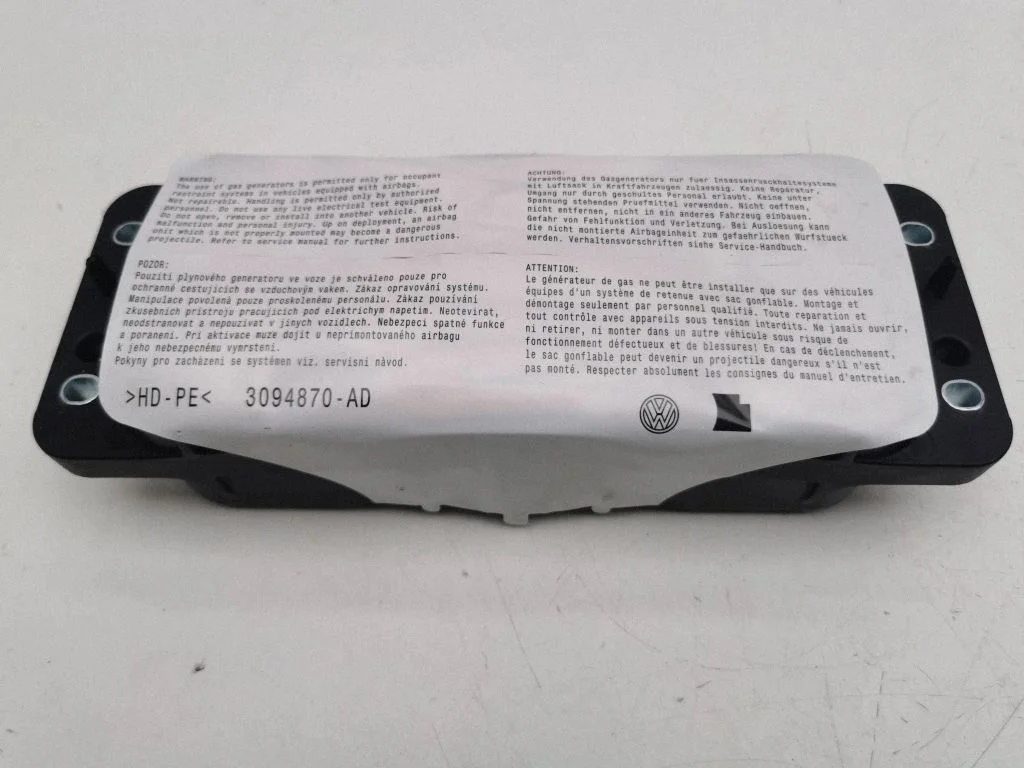 Passenger airbag 82A880204D