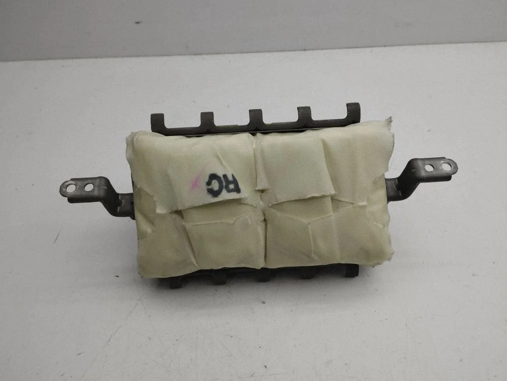 Passenger airbag BAMPT11226