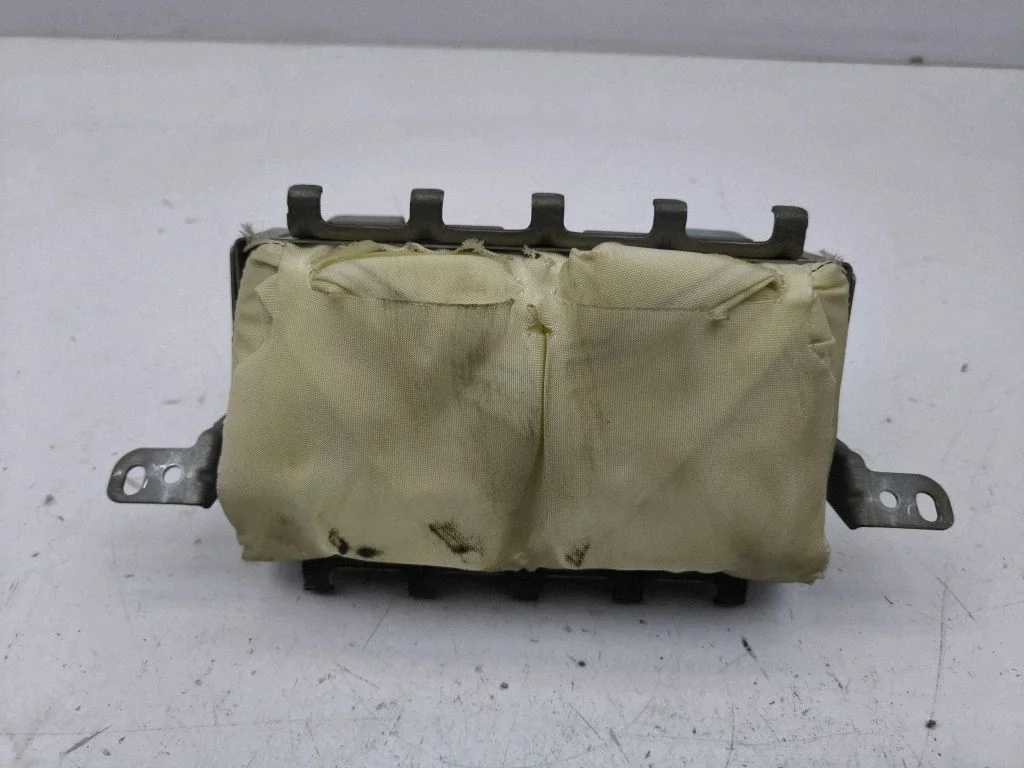 Passenger airbag