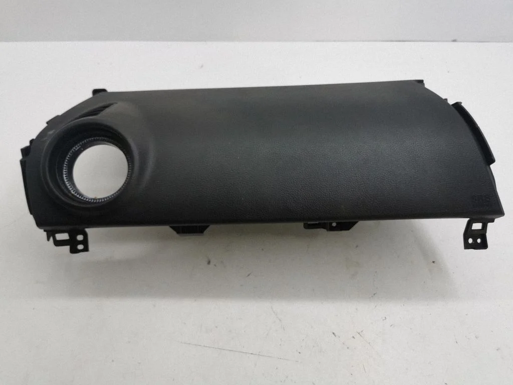 Passenger airbag E22160350