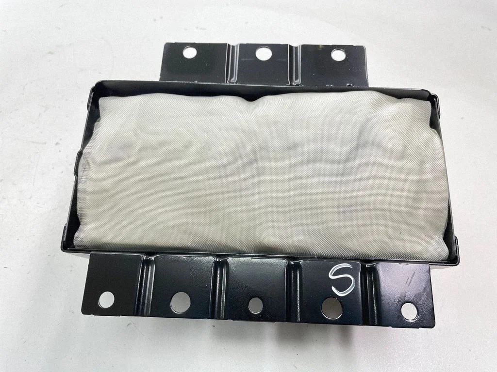 Passenger airbag 845301H900
