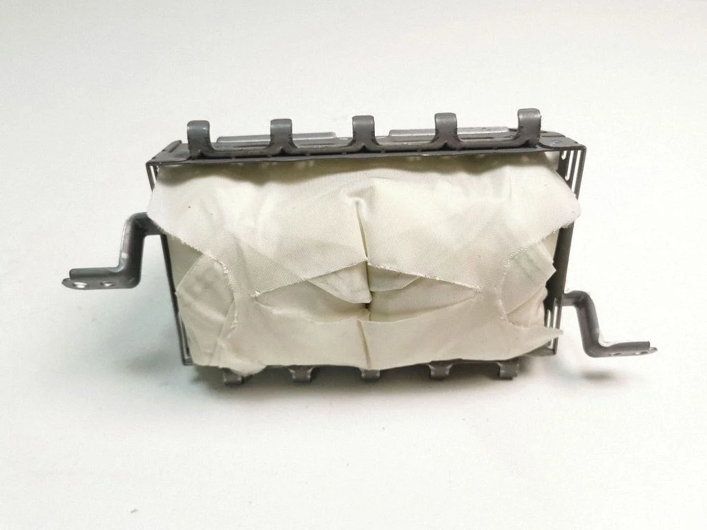 Passenger airbag B01028205P0D