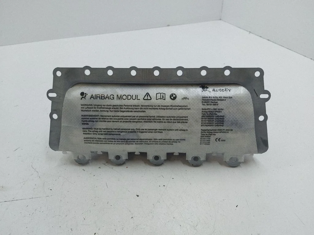 Passenger airbag 39923039903