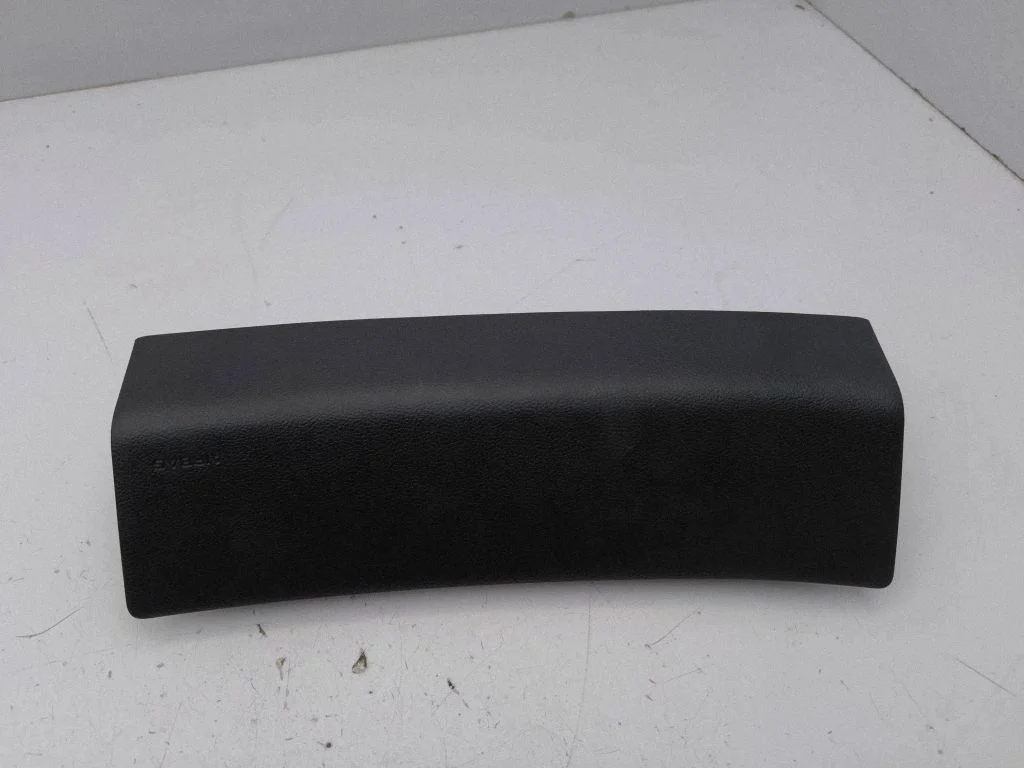 Knee airbag EM2BR042A00BF