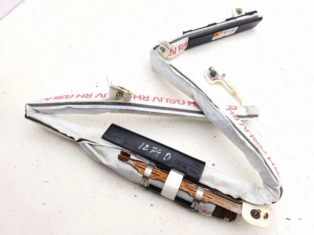 Katuse turvapadi (kardin) 95327400