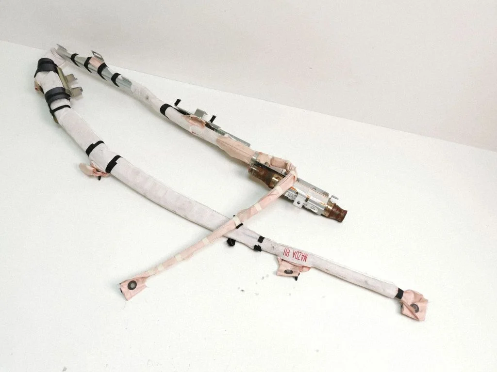 Katuse turvapadi (kardin) – parem