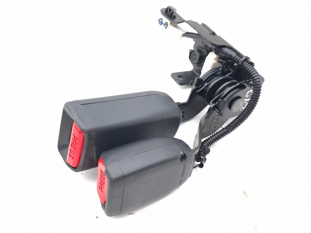 Rear seatbelt buckle NSB1098