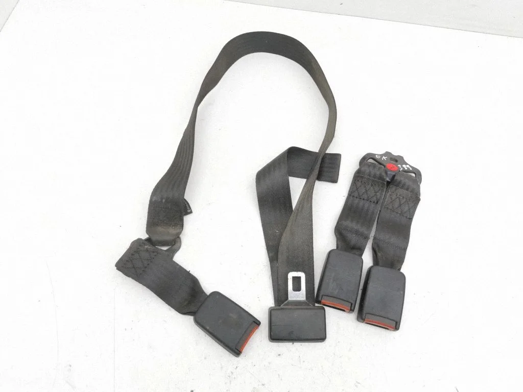 Rear seatbelt buckle 91ABB60044AC