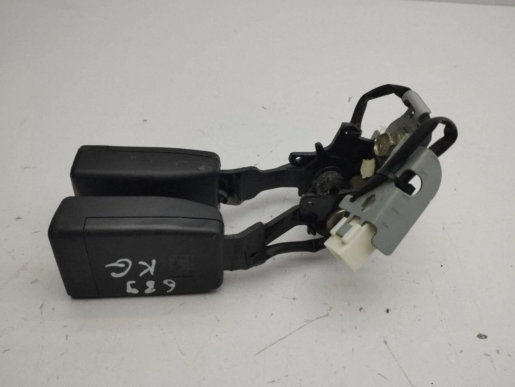 Rear seatbelt buckle – Mazda CX-5 (2012-2017)