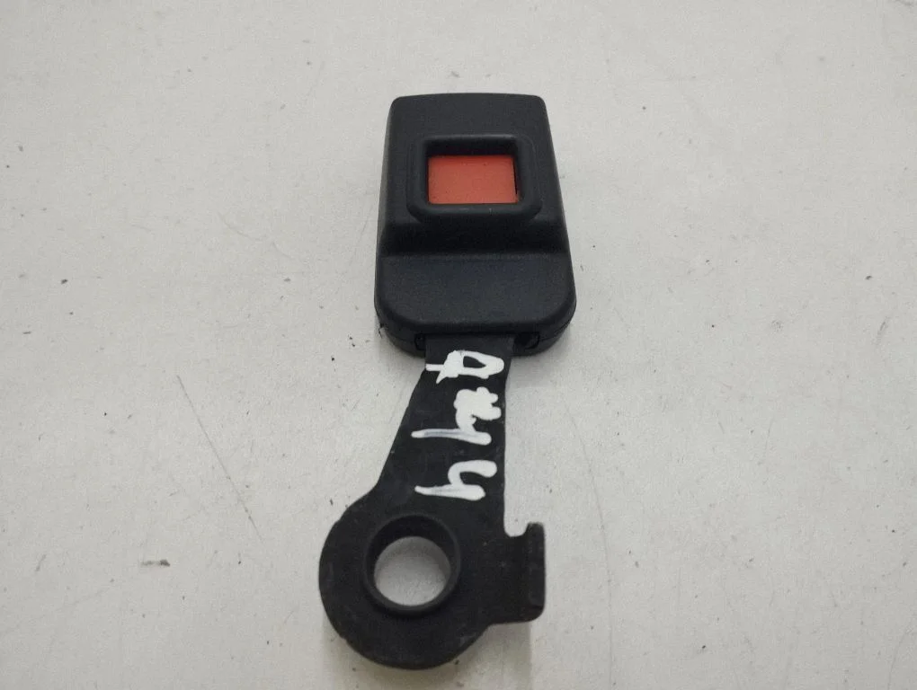 Rear seatbelt buckle 7161660