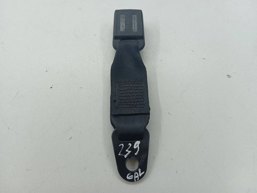 Aizmugurējās drošības jostas sprādze 3M51R60044C