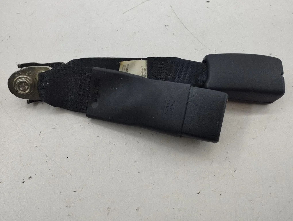 Rear seatbelt buckle 0438115