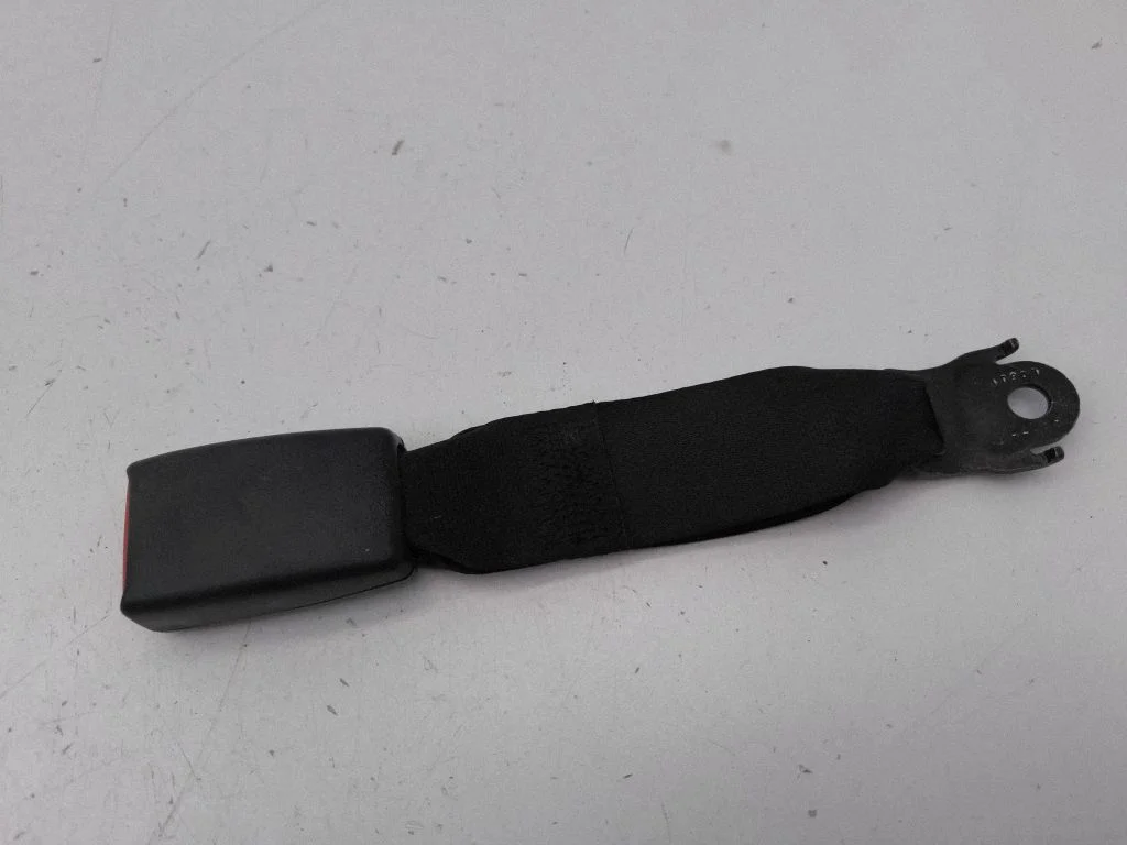 Rear seatbelt buckle 100721AF