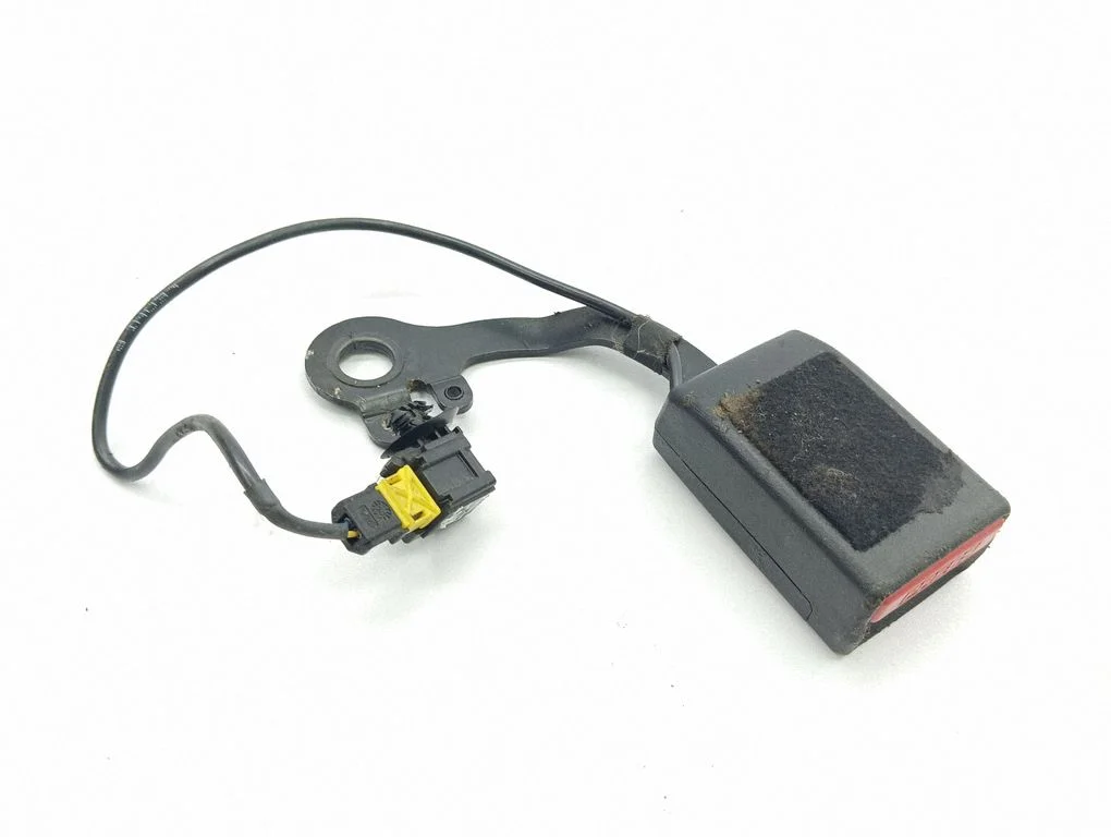 Rear seatbelt buckle 98001481XT