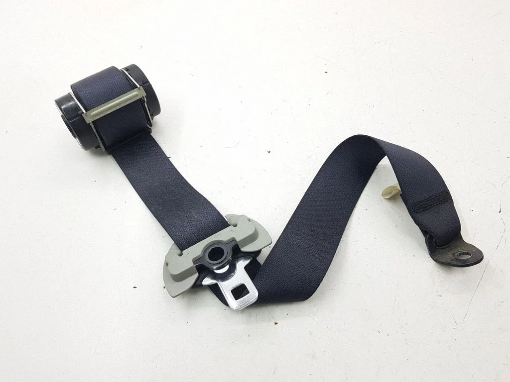 Rear seatbelt buckle 602047701A