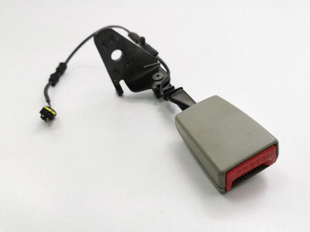 Rear seatbelt buckle 96561758ZW